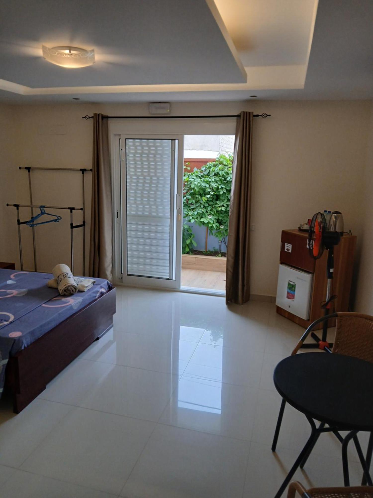 Nifa House Hotel Espargos Luaran gambar